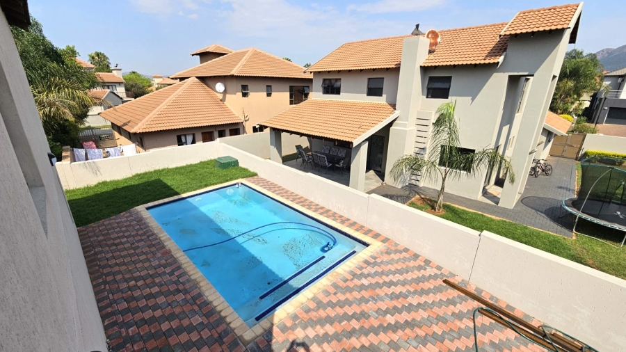5 Bedroom Property for Sale in Melodie North West